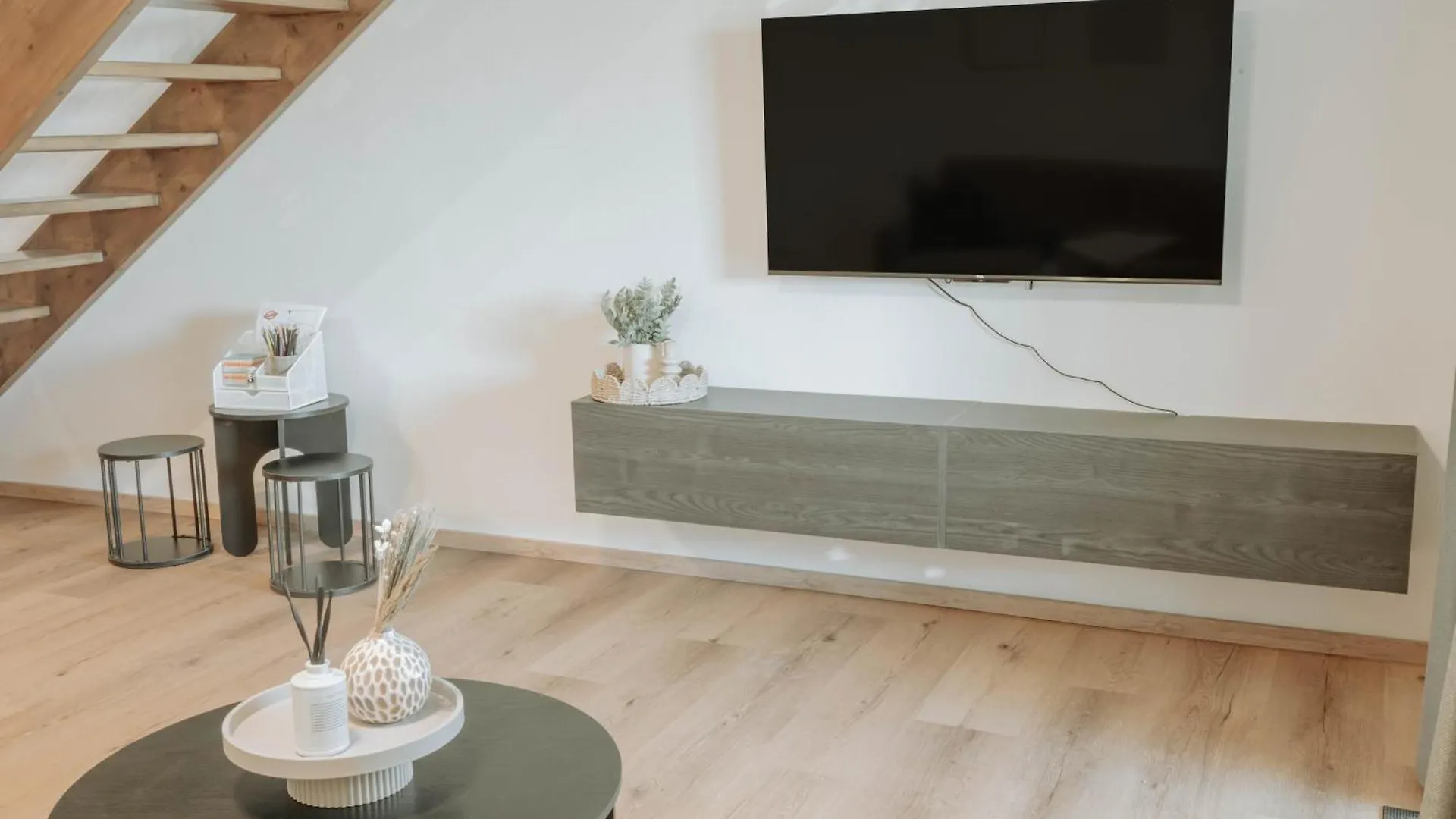 Apartament Ferienwohnung - Living Six Eging am See Niemcy
